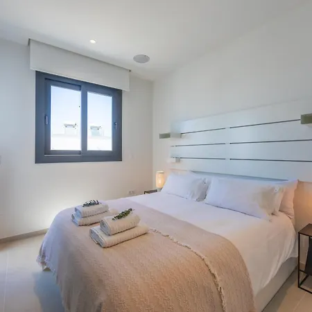 Comfort, Space, Terraces & Great Views Apartment