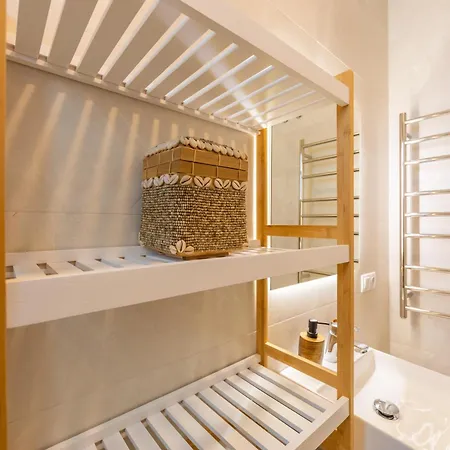 Comfort, Space, Terraces & Great Views
