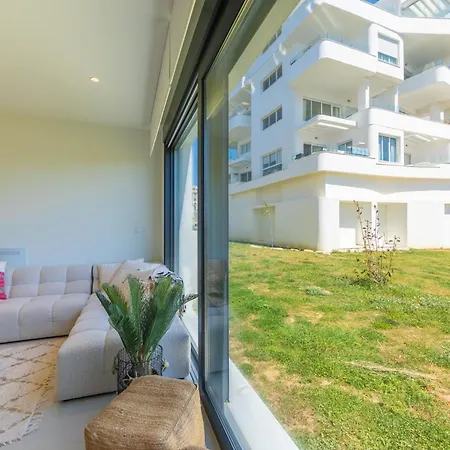 Apartment Comfort, Space, Terraces & Great Views