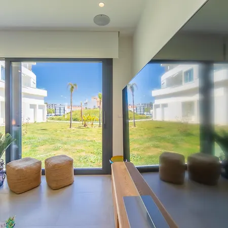 Comfort, Space, Terraces & Great Views Apartment