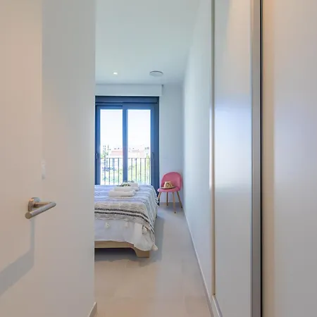 Comfort, Space, Terraces & Great Views Apartment