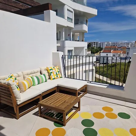Apartment Comfort, Space, Terraces & Great Views *